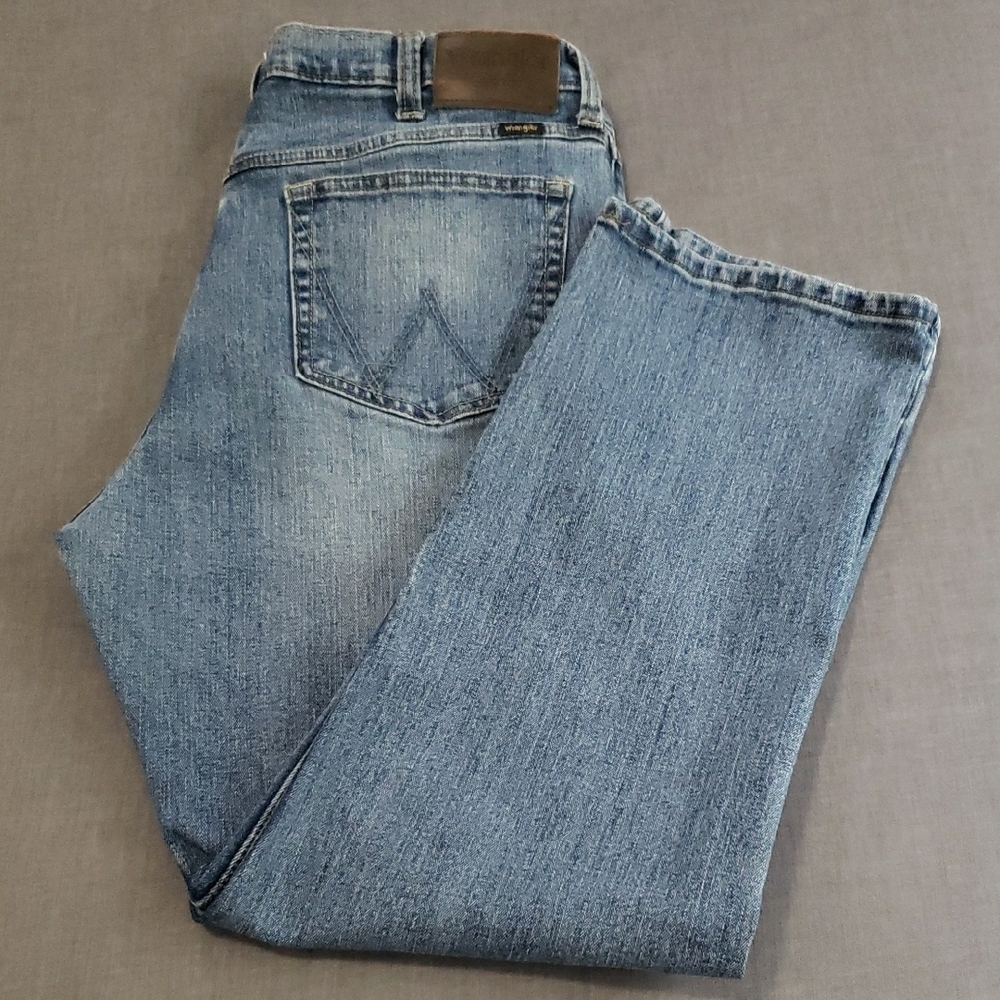 Men's Wrangler Light Blue Jeans
